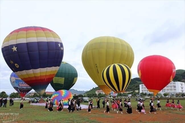 Lễ hội khinh khí cầu Quốc tế sẽ tung bay trên bầu trời Cao nguyên Mộc Châu vào ngày 14/2/2019