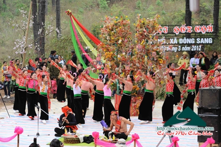 2 lễ hội đặc sắc của người Thái Mộc Châu trong tháng 3 này