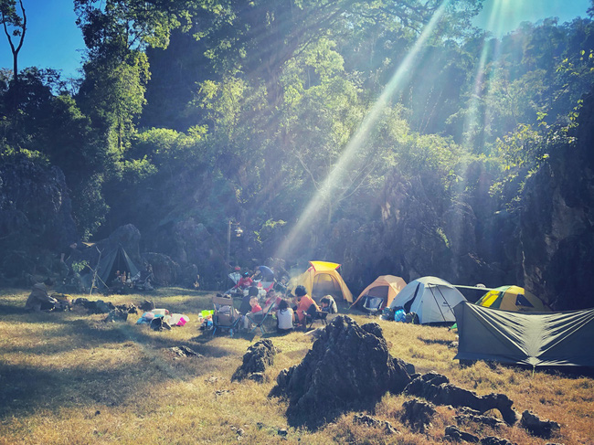 camping tại hang táu